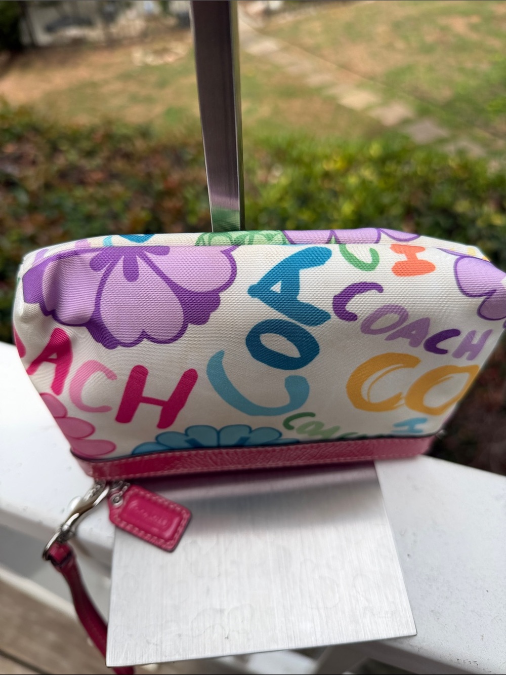 Coach Poppy Daisy Multicolor Floral Zip Wristlet. Y2K 2010 EUC - Picture 6 of 16